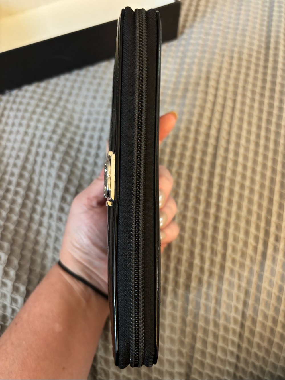 Authentic CHANEL Black Patent Quilted Wallet with Silver CC - Picture 8 of 8